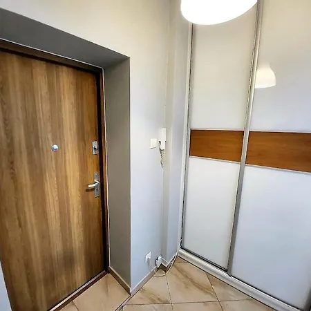 Lägenhet Ogrody * Wi-fi * Jezyce * 3 Km Center Poznań