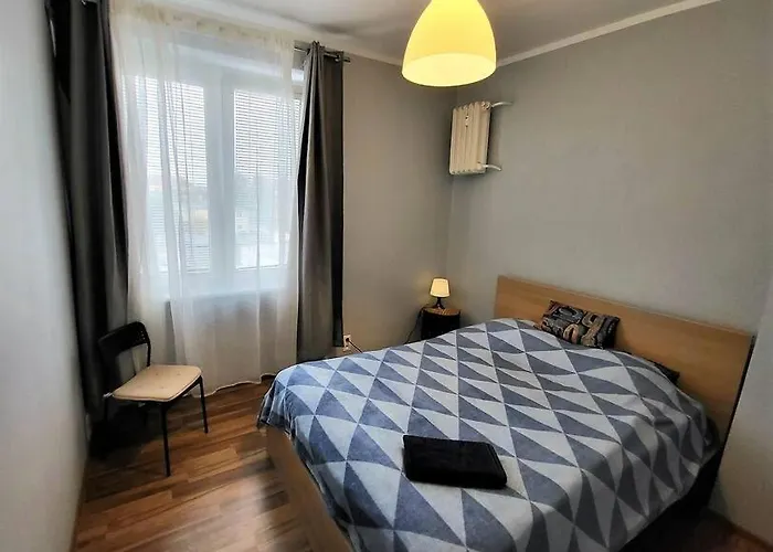 Apartmán Ogrody * Wi-fi * Jezyce * 3 Km Center *